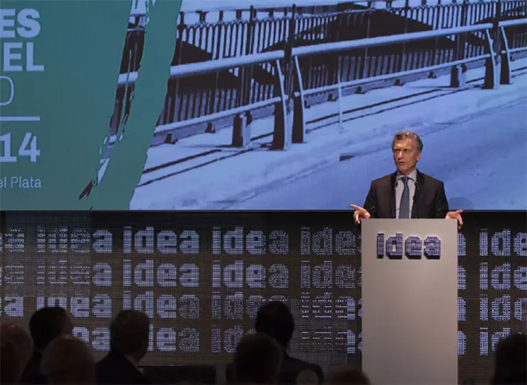 IDEA: tras haber vivido el peor semestre, ejecutivos confí­an en una leve recuperación