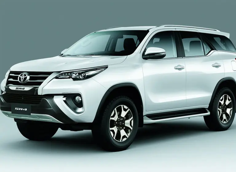 Impuestos internos: Toyota suspendió la venta de la SW4 Diamond en la Argentina