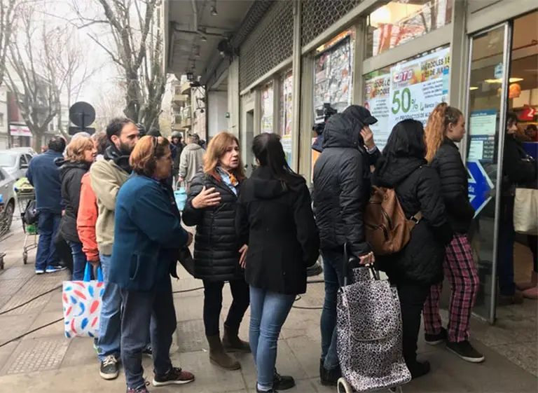 Desde hoy, los supermercados ofrecen la promoción del 50% de descuento con tarjetas del Banco Provincia