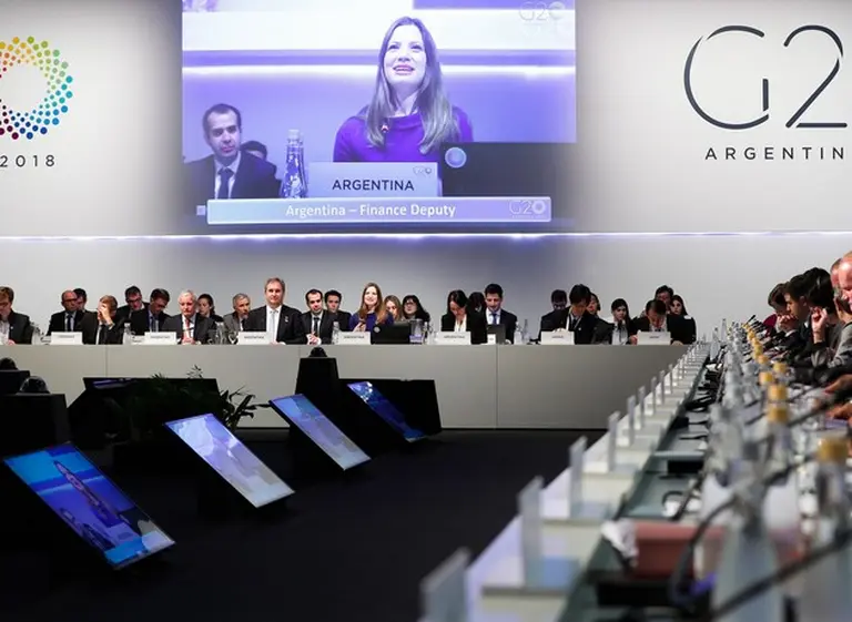 Mega cumbre de millonarios para analizar el futuro del país y las relaciones con el resto del mundo