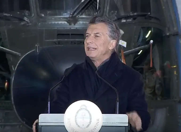 Macri: "Es importante que las FF.AA. colaboren con la seguridad interior"