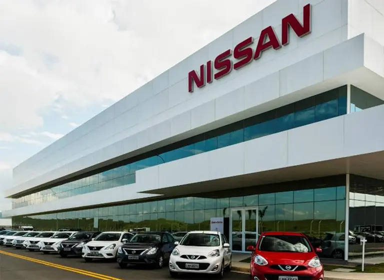 Los beneficios de Nissan caen un 14% en el segundo trimestre