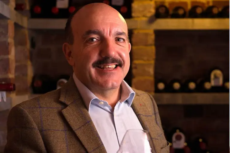 Gerard Basset: “En un futuro, los sommeliers serán tan conocidos como los chefs”