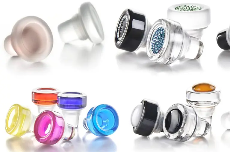 Llegan a la Argentina los primeros tapones de vidrio para vinos