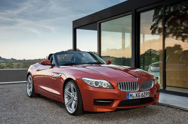 BMW sigue renovando productos: ahora lanza el nuevo Z4 35iS Roadster