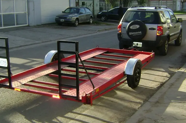 Seis claves para llevar correctamente un trailer y evitar accidentes