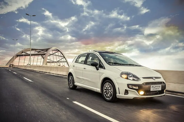 Fiat lanza la edición especial Punto BlackMotion