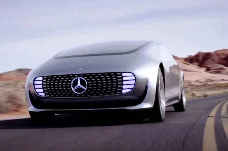 Mercedes Benz creará una submarca para autos eléctricos