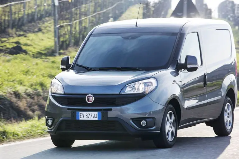 Tras el éxito con la pick up Toro, Fiat relanza en la Argentina el Dobló Cargo