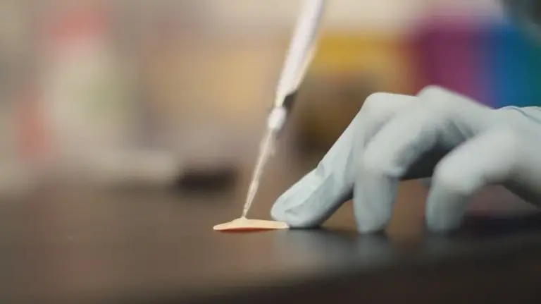 Un parche de microagujas en la piel podría revolucionar la vacunación en el mundo