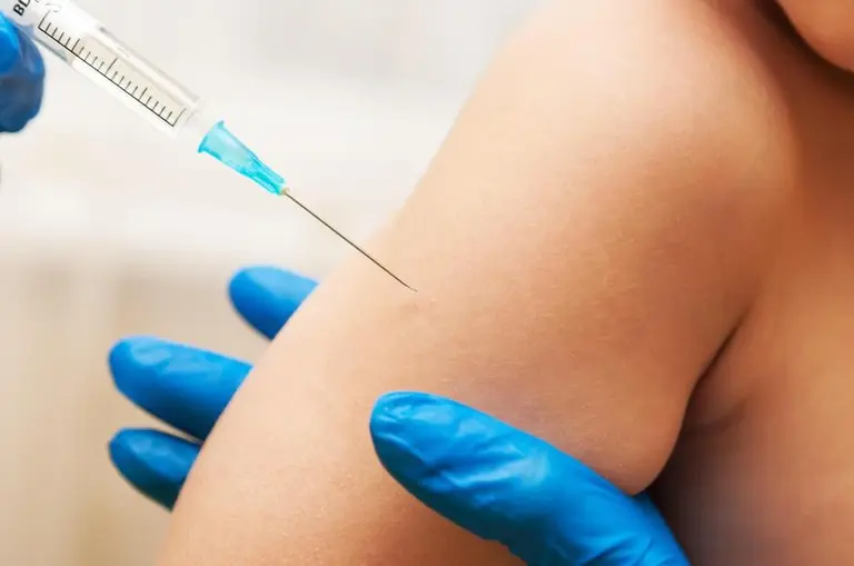 Para renovar el DNI, la licencia y el pasaporte pedirán tener las vacunas al día