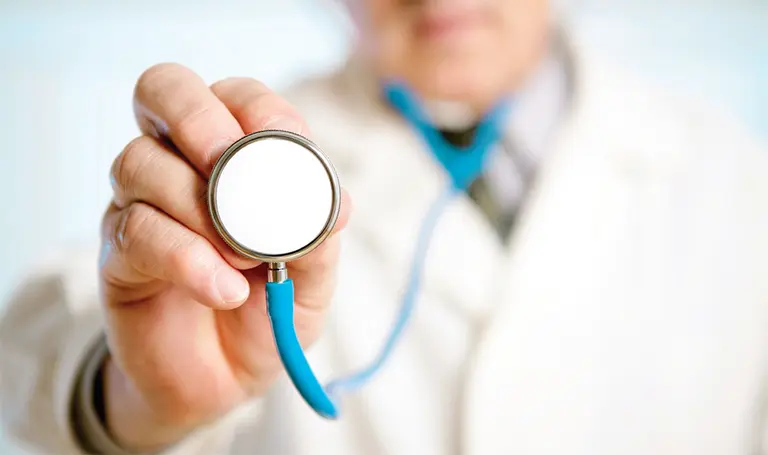 Ganancias: proponen eximir las remuneraciones de guardias obligatorias en el sistema de salud pública