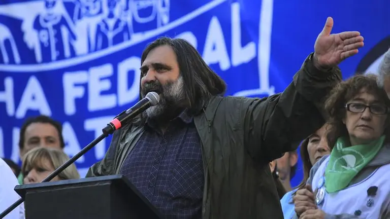 El gobierno bonaerense aplicará una multa de $659,7 millones al gremio de Baradel