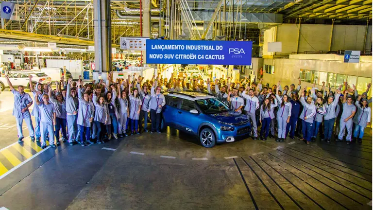 Groupe PSA lanza nuevo modelo para vender en la Argentina, pero pide flexibilización laboral para afrontar las "turbulencias"