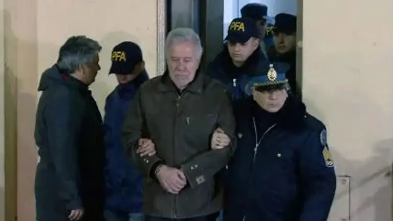 Calificadoras de riesgo, ya en alerta máxima por posible default de Electroingeniería