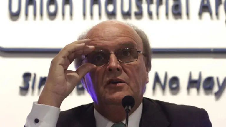 De Mendiguren: "Vamos en el Titanic y Macri piensa que se va a hundir el iceberg"