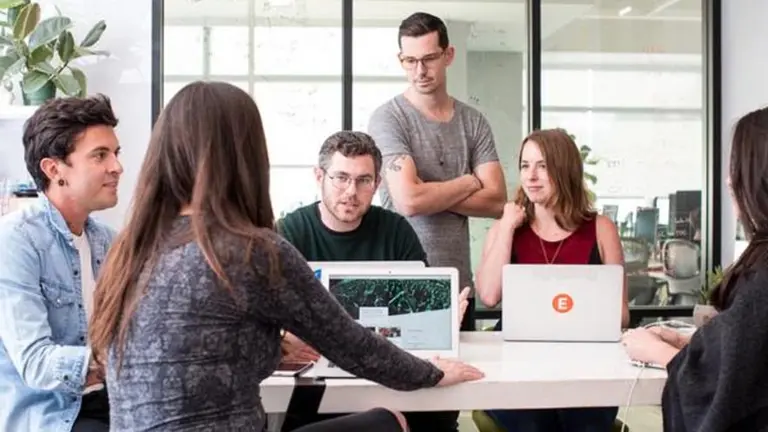 Cómo una multinacional tecnológica logró tener solo un 4% de rotación de personal