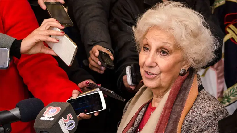 Carlotto duda de la causa de los cuadernos: "Cómo puede ser que la caligrafía de un chofer sea perfecta"