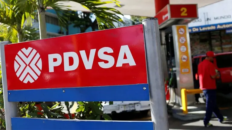 Crisis venezolana: la UIF estudia bloquear activos de la petrolera PDVSA en Argentina