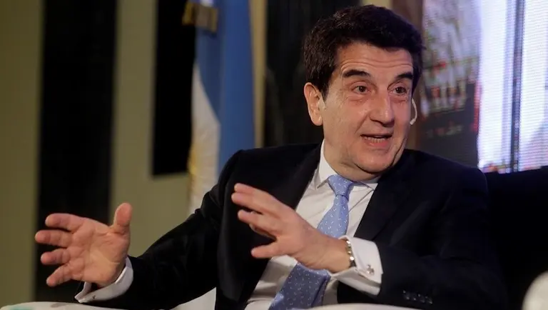 "Con la plata del FMI no alcanza, pero hay salida"