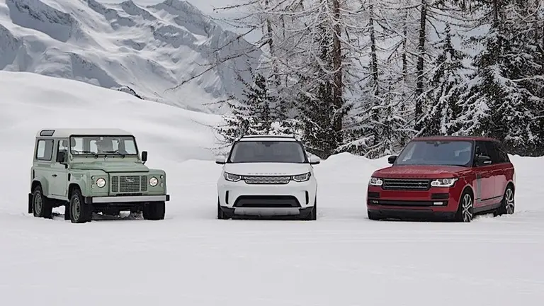 Jaguar-Land Rover se viene con tres primicias: un nuevo Defender y dos misteriosos modelos