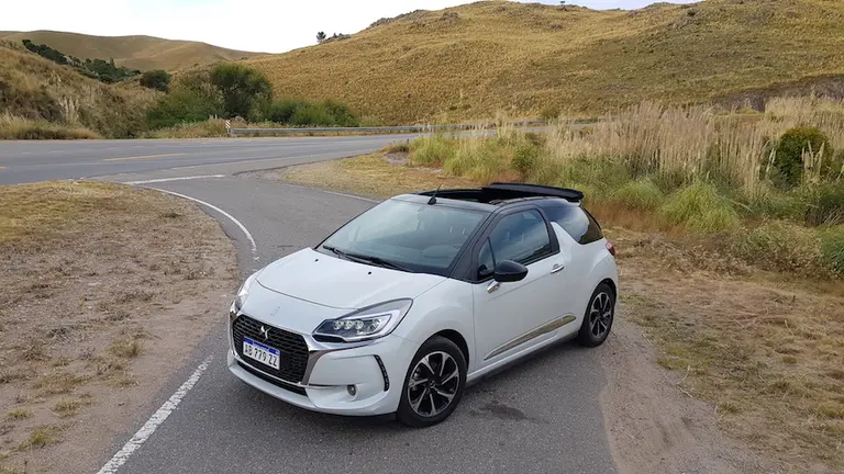 Ds 3 Cabrio, para el cliente que no le importa el tamaño pero quiere un modelo "chic"