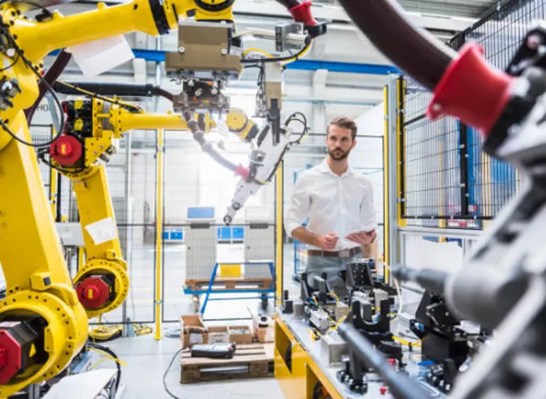 Para 2025, el 45% de los trabajos actuales serán realizados por máquinas
