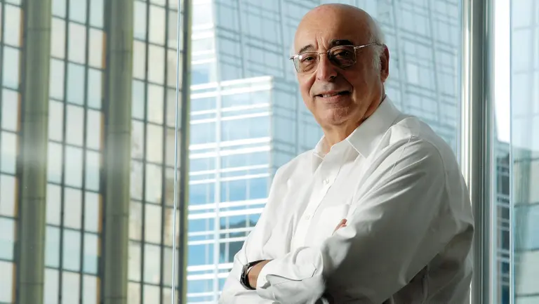 "El Gobierno no tiene margen de maniobra. Estamos en una encrucijada dificilísima y por ahora con el barco a la deriva"