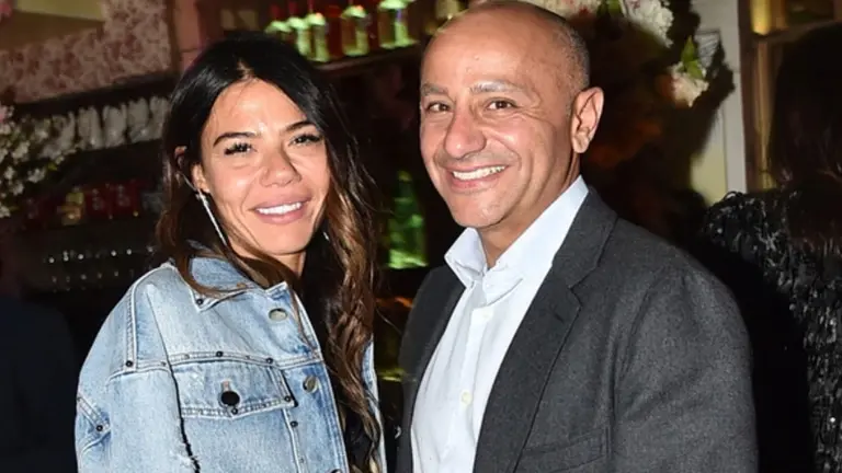 Fue grabado desnudo por la niñera y deberá dividir u$s5.000 M y 800 cuadros de Andy Warhol en el divorcio