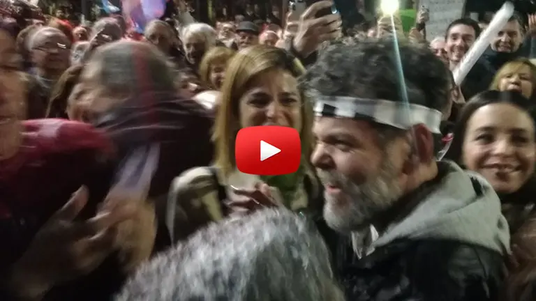 "Queremos flan": el himno anti-K con el que recibieron a Alfredo Casero en la marcha del #21A