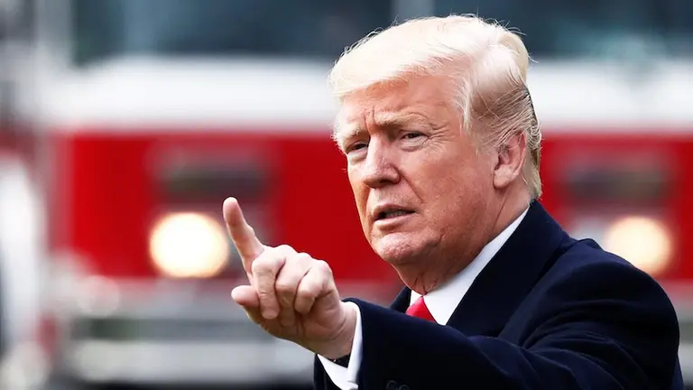 Trump activó plan para ir contra los gigantes de Internet en EE.UU.