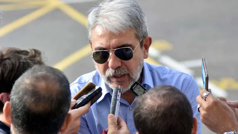 Aníbal Fernández le respondió a Mariana Zuvic tras ser acusado de transportar cocaína en el avión presidencial