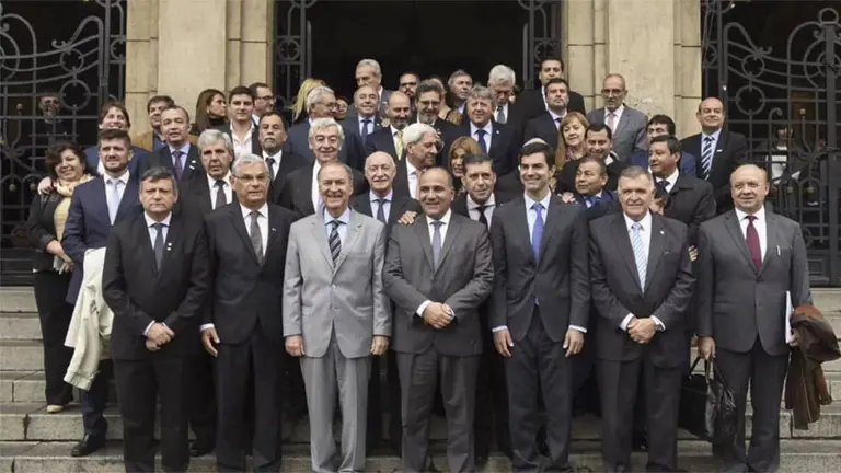 Con el Presupuesto 2019 en el horizonte, gobernadores salieron al cruce de las medidas de Macri