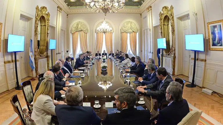 Los puntos centrales del plan que maneja Macri para compensar a las provincias por el ajuste fiscal