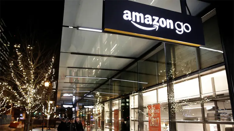 Amazon impulsa su supermercado del futuro: abrió dos nuevas tiendas en una semana