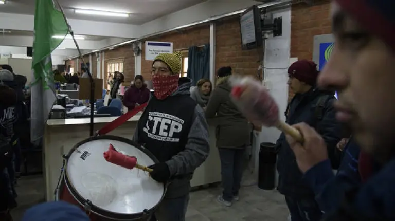 Organizaciones sociales tomaron la ANSES en Bariloche