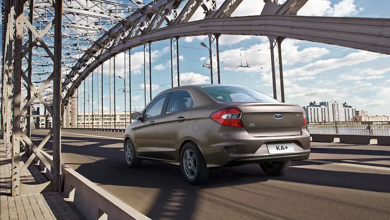 Ford: ¿Cómo funciona la tecnología con la que dirá adiós a los semáforos en rojo?