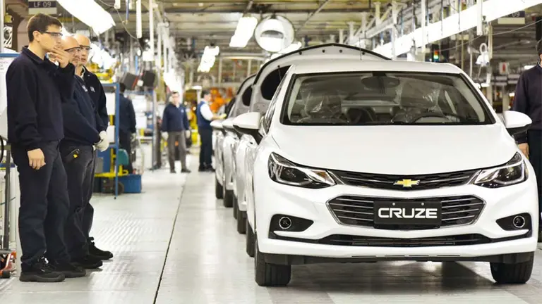 General Motors confirma su inversión en Rosario y la continuidad de la producción del Cruze