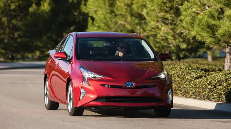 Autos híbridos: qué son y cómo funcionan