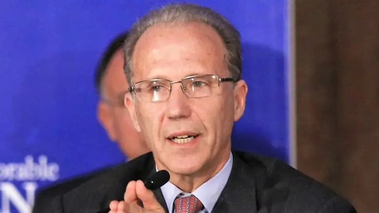 En casa de herrero: el presidente de la Corte Suprema tiene 12 multas por alta velocidad y estacionar mal