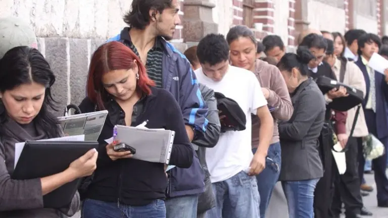 El desempleo cierra el año en torno a 10% y no se espera recuperación en 2019