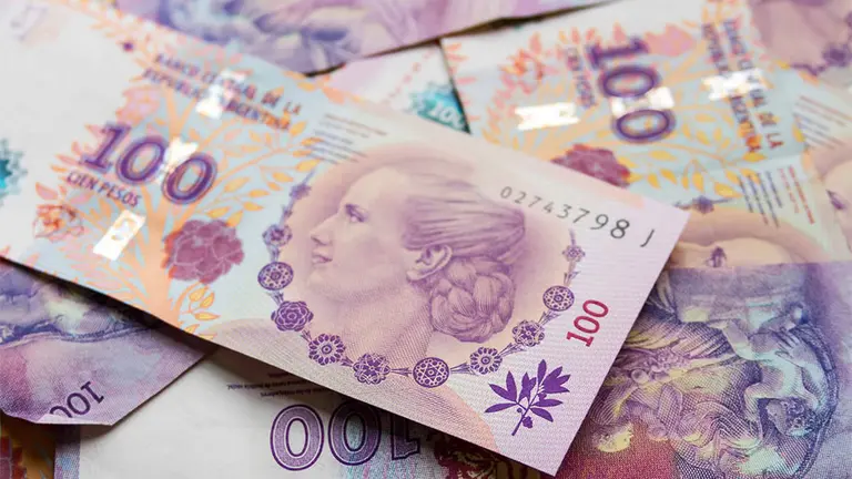 Los argentinos no quieren quedarse en pesos: por qué preocupa la evolución de los plazos fijos