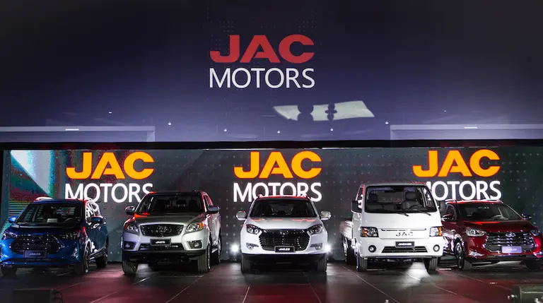 La automotriz china Jac Motors desembarcó en la Argentina