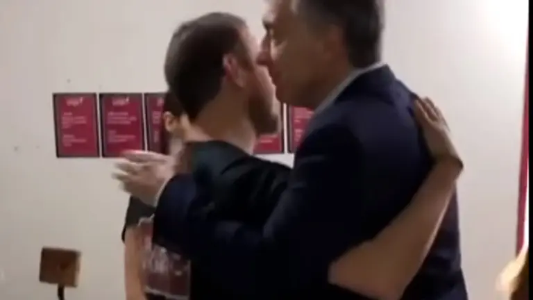 Video: Macri avisó de la recesión a pareja que abrió una pizzería