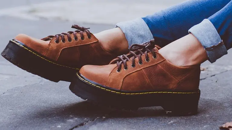 La marca de zapatos que pasó de las ferias americanas a la explosión en las redes con las "It girls"