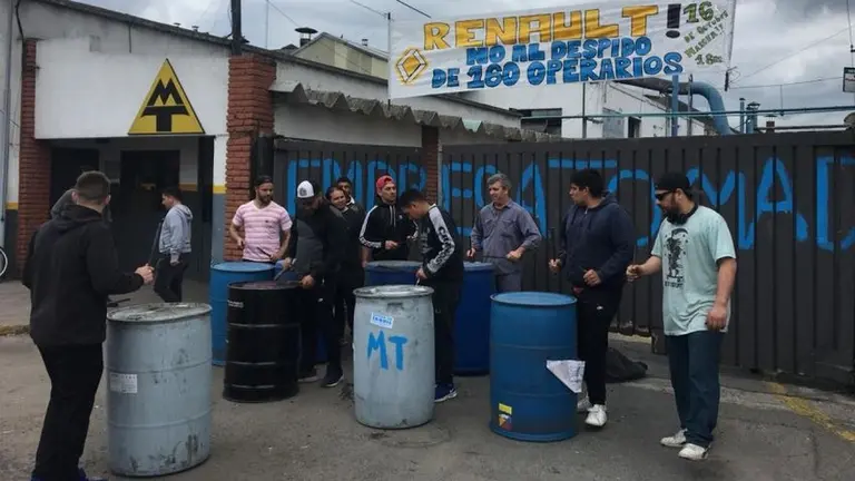 Hubo acuerdo y comenzará el desguace de la metalúrgica de Renault en Tandil