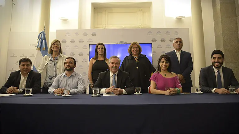 Se rompió el Frente Renovador porque Solá y Facundo Moyano crearon su propio bloque: ¿qué dijo Massa?