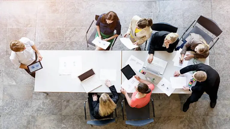 Entrevistas grupales ganan terreno en reclutamiento de nuevos talentos