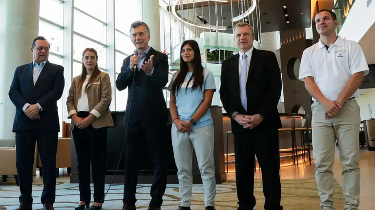 Macri, contra los gremios: "No es justo que el 95% que no usa los aviones tengan que pagar para que Aerolíneas funcione”