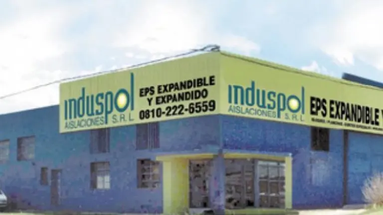 Dos empresas plásticas bajan la persiana y despiden a todo su personal